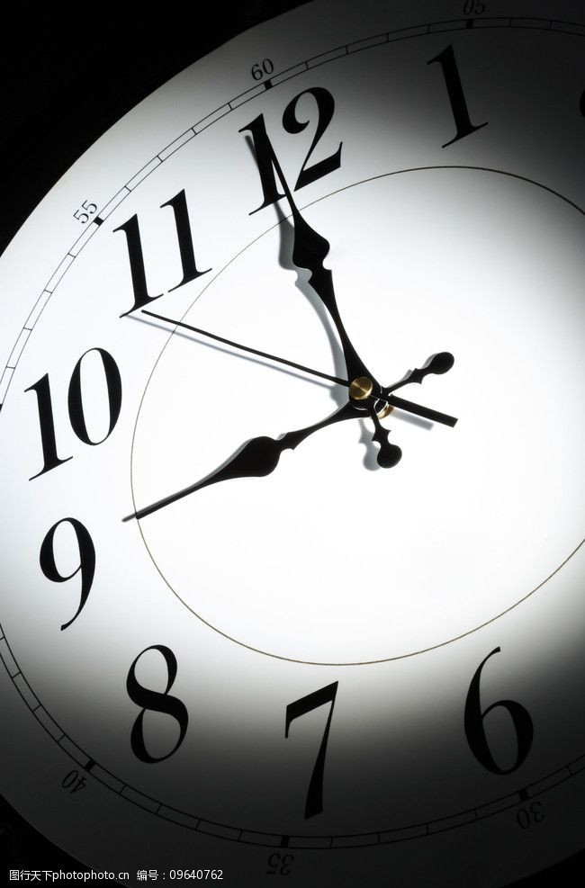 关键词:时间概念之钟表 时间 钟表 指针 9点 生活素材 生活百科 摄影