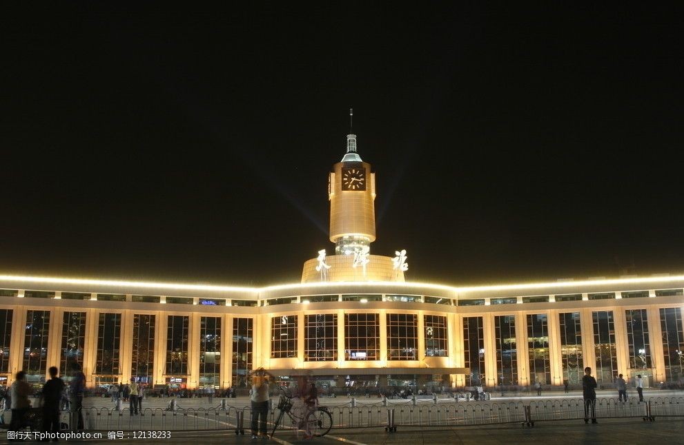 关键词:天津站夜景 天津站 亮化 夜景 天津 天津站广场 建筑摄影 建筑