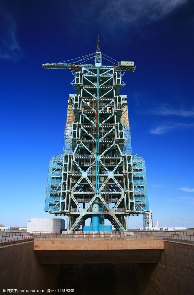 火箭发射塔架图片