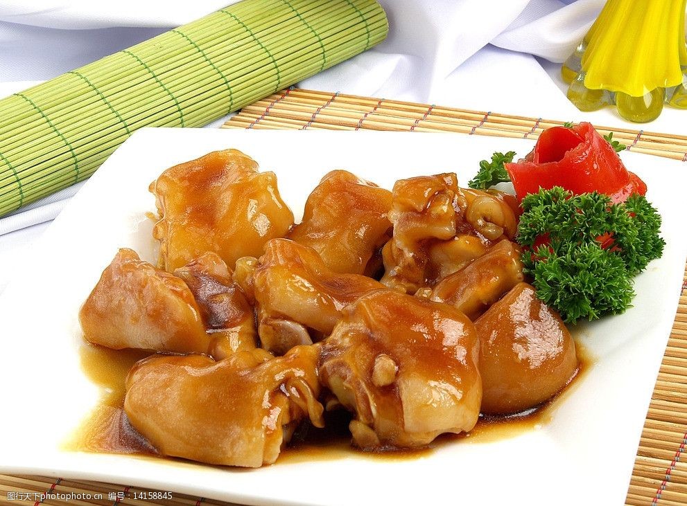关键词:鲍汁猪手 猪蹄 卤制食品 猪手 美食 盐焗猪蹄等传统食品 传统