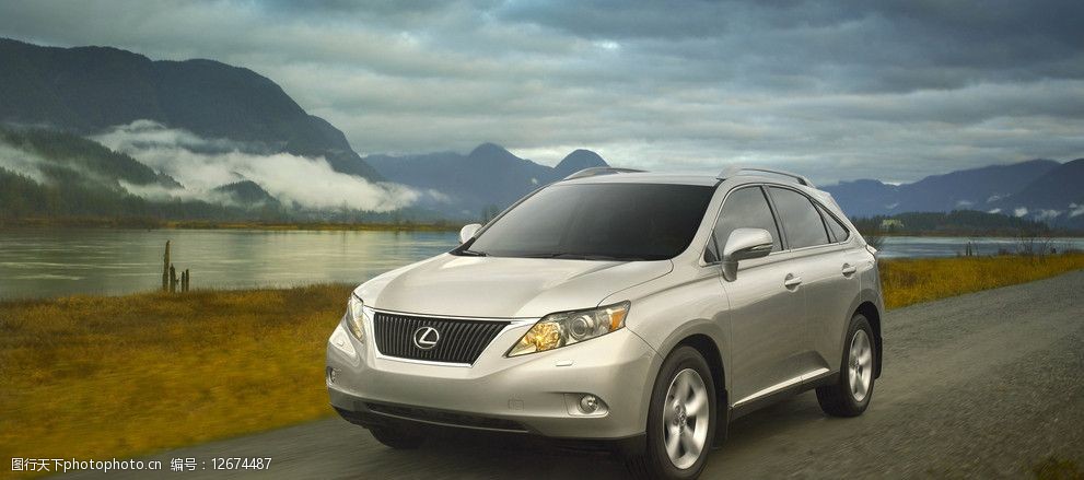 丰田雷克萨斯豪华轿车图片
