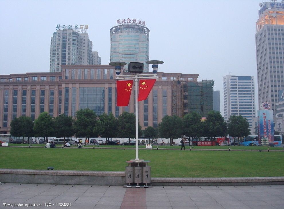 武汉洪山广场图片