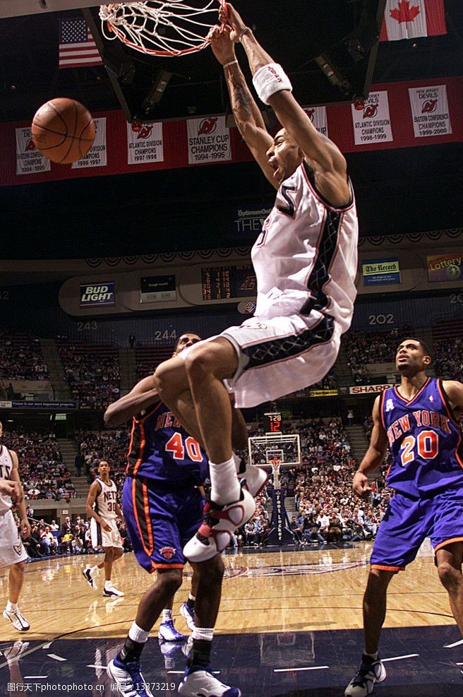 肯扬·马丁图片