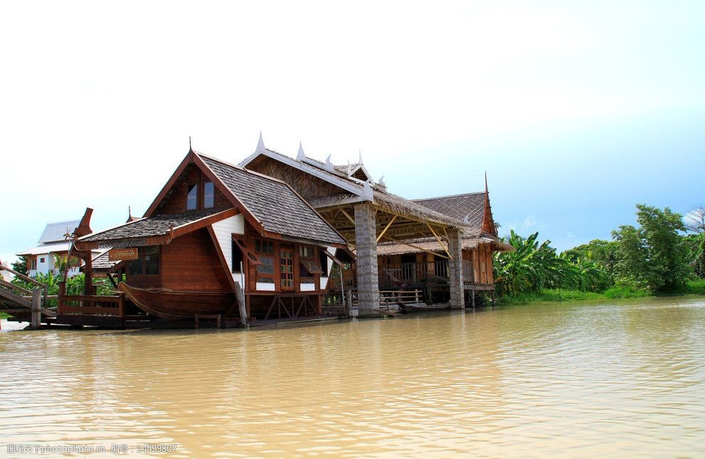泰国水上建筑图片