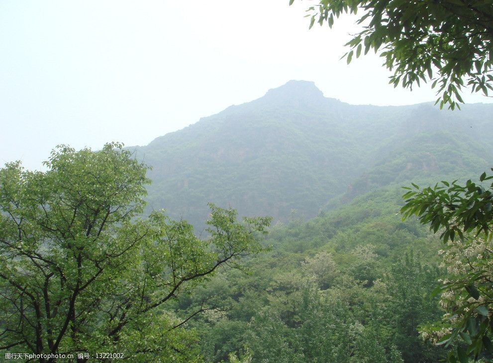 山裡風景圖片